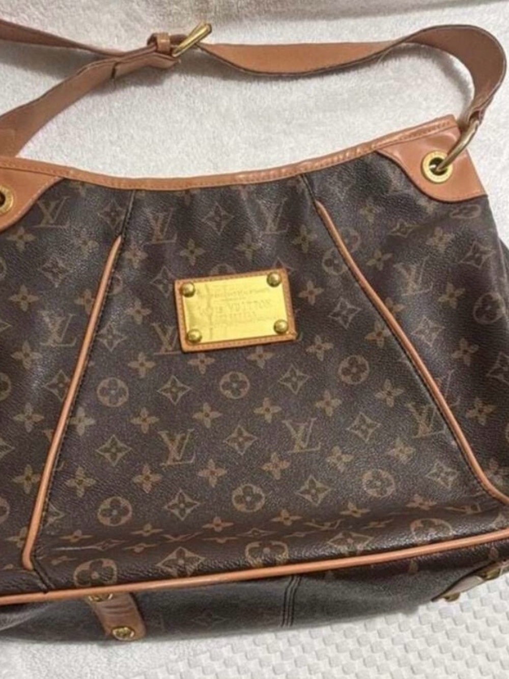 Louis Vuitton Monogram Galliera PM Shoulder Bag